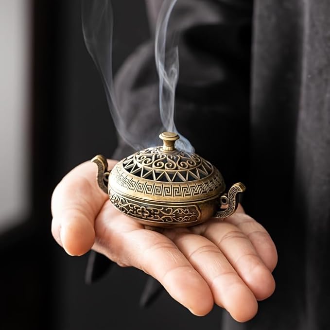 Nepalese-Style Bronze Incense Burner Stand with Geometric Patterns, All-Holiday Compatible Metal Holder for Meditation, Room Decor and Aromatherapy, Cultural Home Accessory