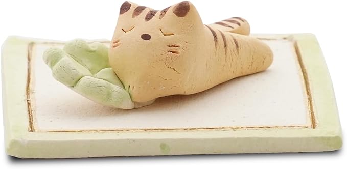 Charming Animal Series Ceramic Incense Holder, Japanese Pottery, Perfect for Relaxation and Concentration, Made in Japan (Four Leaf and Cat)
