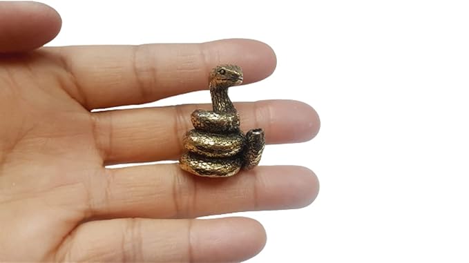 DMtse Brass Mini Antique Snake Statue Incense Holder Burner Ornaments Meditation Serene Statue Figurine Collectible Gift
