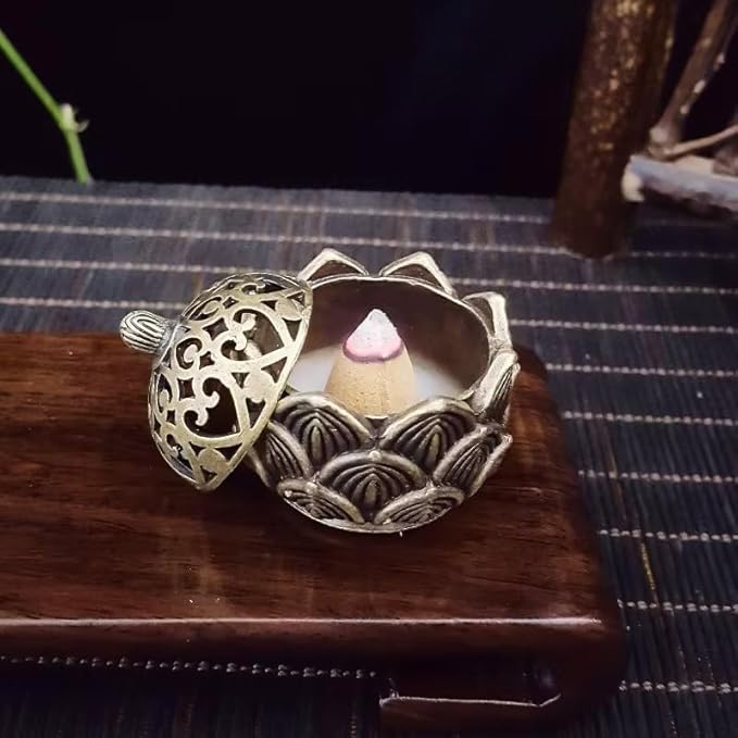 Gold Lotus Incense Burner Vintage Flower Incense Holder Incense Cone Burner for Home Fragrance Decoration, Incense Holders（2.9 x 3cm）
