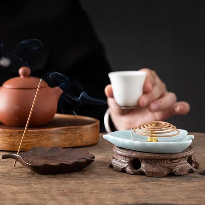 Handmade Ceramic Incense Burner Holder – Leaf Shape Incense Ash Catcher Tray for Sticks & Coil Incense, Zen Meditation Home Decor, Yoga Altar Aromatherapy Gift