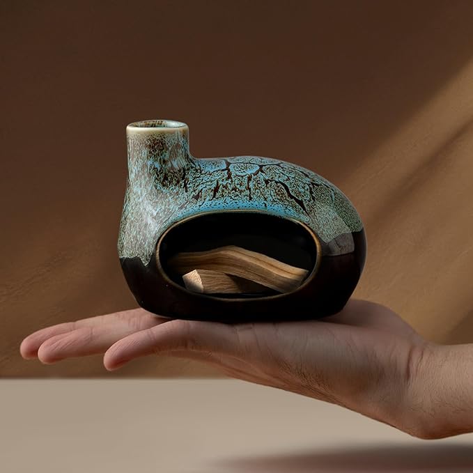Handcrafted Ceramic Palo Santo Holder – Artistic Incense Burner for Meditation, Mindfulness and Zen Home Decor – Wabi-Sabi Style Cone Sculpture, Gift for Yoga, Relaxation & Aromatherapy (Viridis)