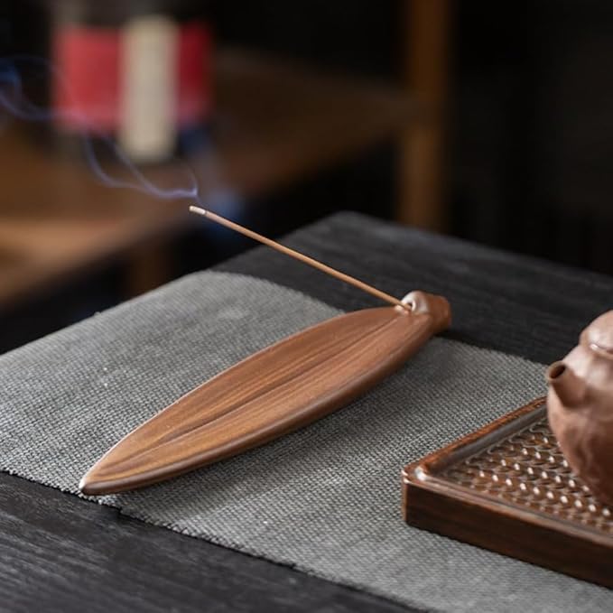 Handmade Ceramic Bamboo Leaf Incense Holder – Minimalist Zen Incense Stick Burner with Ash Catcher Tray, Japanese Style Home Decor for Meditation Yoga Tea Room Aromatherapy Gift