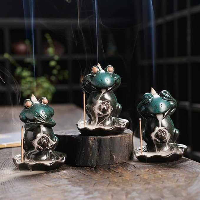 Creative Frog Shape Series Backflow Incense Burner Smoke Waterfall Lotus Ceramic Aromatherapy Incense Holder Handicraft Home Decoration Ornaments (Three No)