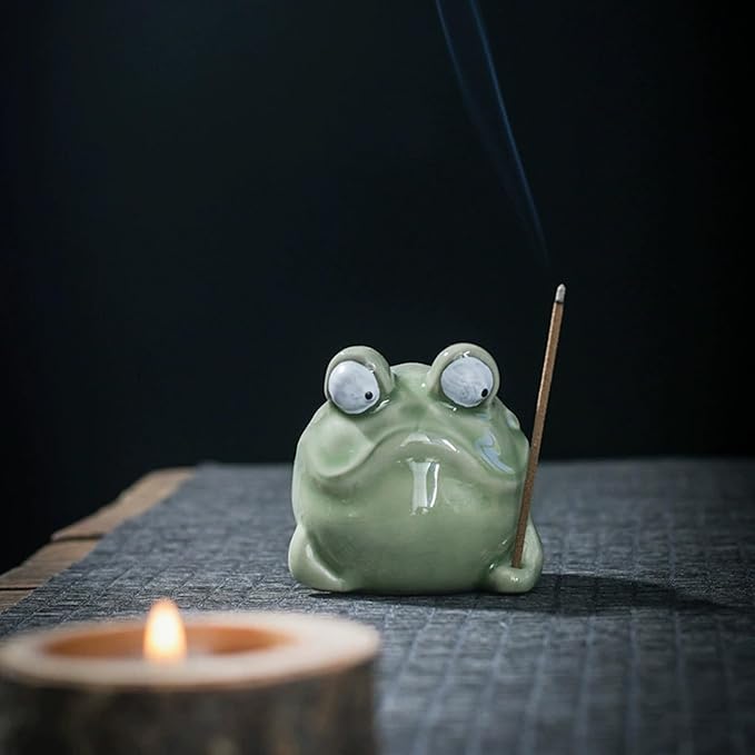 Frog Incense Holder for Sticks, Ceramic Incense Burner Holder, Ornament for Aromatherapy/Yoga/Meditation/Home Living Room/Office/Mini Cute Animal Statue Home Decor