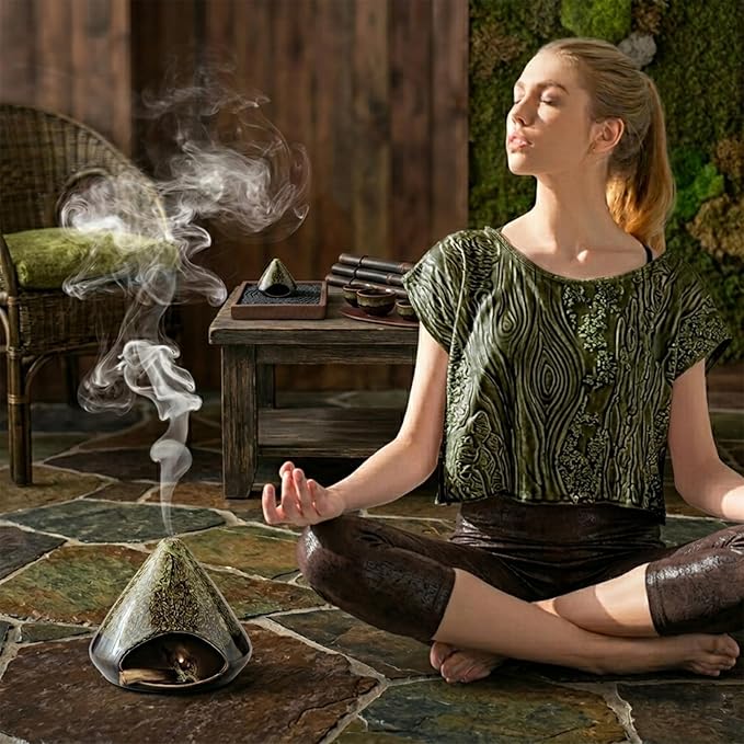 Handcrafted Ceramic Palo Santo Holder –Artistic Incense Burner for Meditation, Mindfulness & Zen Home Decor – Wabi-Sabi Style Cone Sculpture, Relaxation & Aromatherapy-Gift for Yoga (Green)