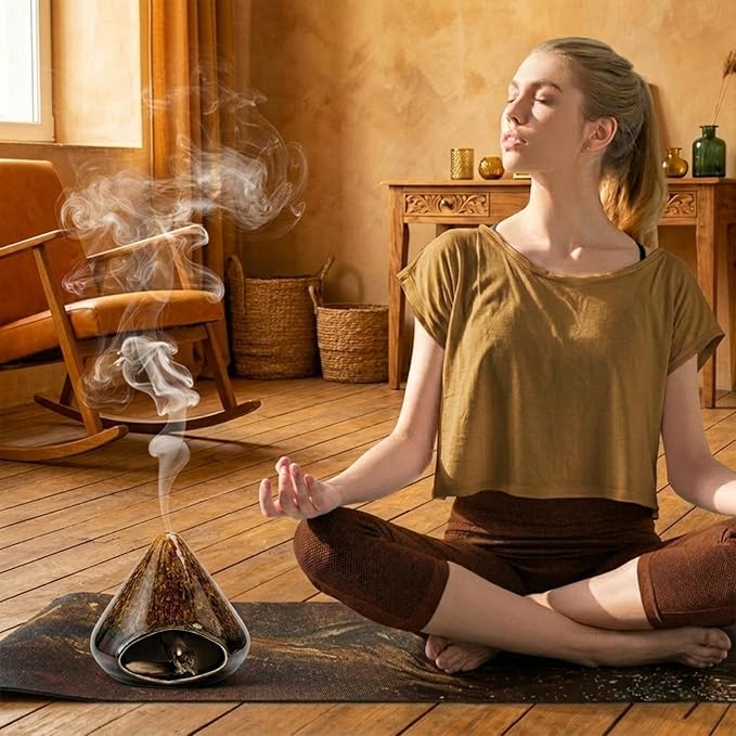 Handcrafted Ceramic Palo Santo Holder –Artistic Incense Burner for Meditation, Mindfulness & Zen Home Decor – Wabi-Sabi Style Cone Sculpture, Relaxation & Aromatherapy-Gift for Yoga (Brown)
