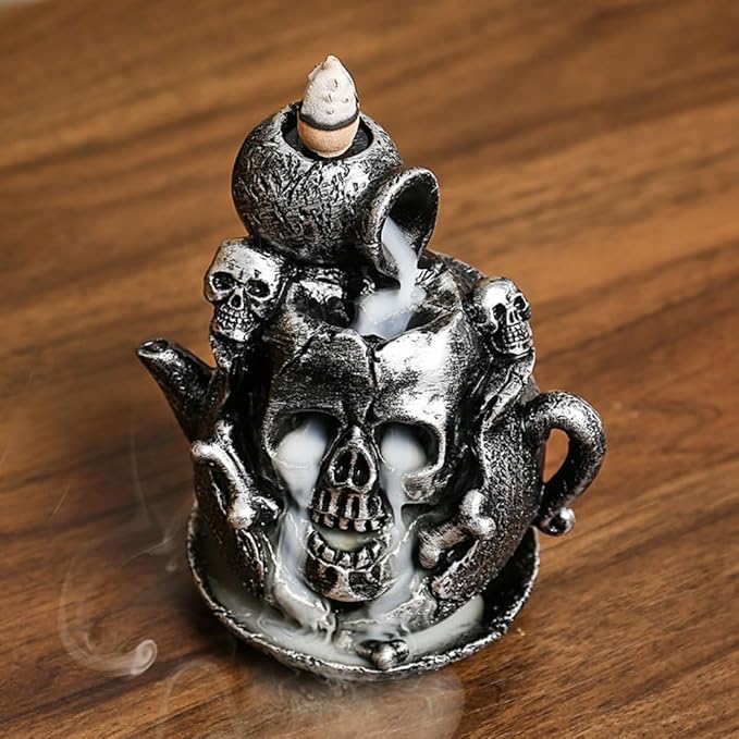 Creative Resin Skull Shaped Incense Burner Teapot Backflow Waterfall Incense Holder Indoor Aromatherapy Burner Handicraft Ornament