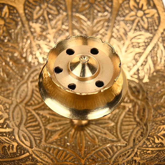 Brass Incense Holder Lotus Stick Incense Burner Cone Incense Holder Ash Catcher Agarbatti Stand Holder Artistic Lotus Flower Censer Plate Incense Tray New year Pooja Decorations (Golden)(3 Inches)