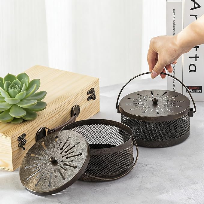 Lallisa 2 Pieces Mosquito Coil Holder Incense Coil Holder Round Retro Portable Metal Hanging Incense Burner Holders with Handle for Home Indoor Outdoor Camping Patio (Bronze)