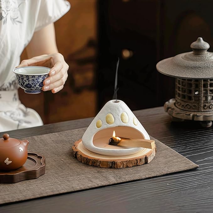 Handmade Ceramic Palo Santo Holder – Suitable for Burning Sage & Palo Santo - Mini Chimenea-Style Burner, an Incense Burner for Spiritual Meditation, Yoga or Home Decoration