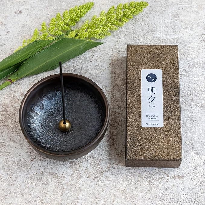 Incense Gift Set Japanese Garden & Wagiku Chrysanthemum + Zen Incense Holder