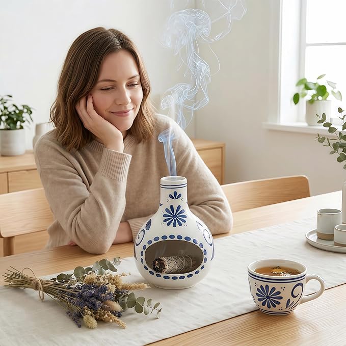 Handmade Ceramic Palo Santo Holder – Suitable for Burning Sage & Palo Santo - Mini Chimenea-Style Burner, an Incense Burner for Spiritual Meditation, Yoga or Home Decoration
