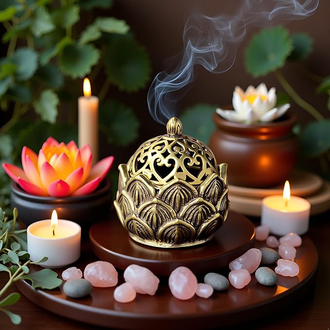 Gold Lotus Incense Burner Vintage Flower Incense Holder Incense Cone Burner for Home Fragrance Decoration, Incense Holders（2.9 x 3cm）