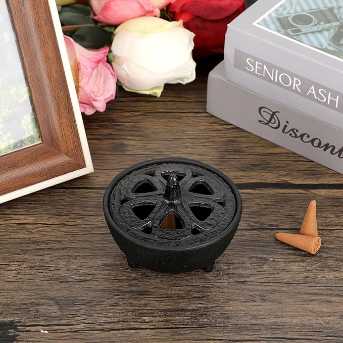 JUXYES Vintage Tripod Incense Burner Holder with Lid, Cast Iron Incense Holder Metal Cauldron Censer Antique Cone Coil Incense Burner Holder for Incense Resins, Charcoal, Cones or Wax Melts