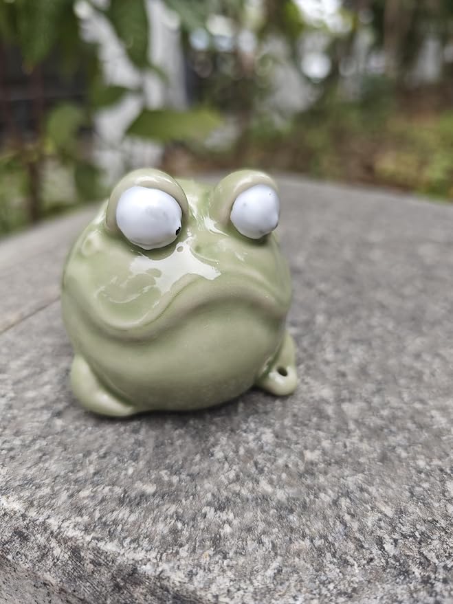 Frog Incense Holder for Sticks, Ceramic Incense Burner Holder, Ornament for Aromatherapy/Yoga/Meditation/Home Living Room/Office/Mini Cute Animal Statue Home Decor