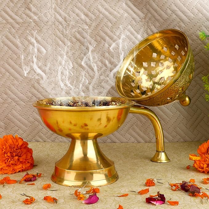 SATVIK 1 Pc Pure Brass Antique Incense Holder Large Dhuni Burner with Long Brass Handle Handheld Puja Dhuna Agarbatti Dhoop Pot Dhuni Stand Indian Diwali Festive Housewarming Return Gift Items Bulk